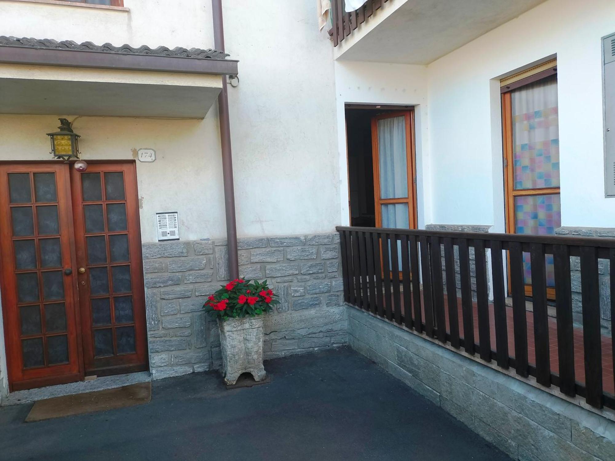 Maison Helene Aosta Buitenkant foto